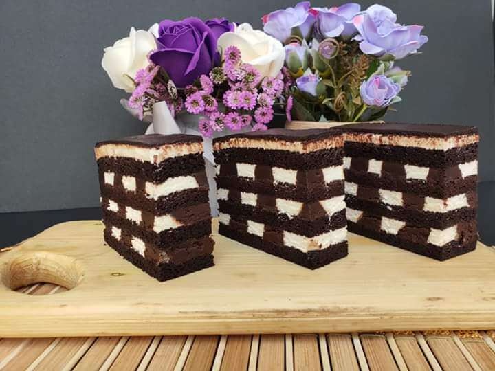 Kelas Black & White Russian Cake (1 Resepi) - Image 4